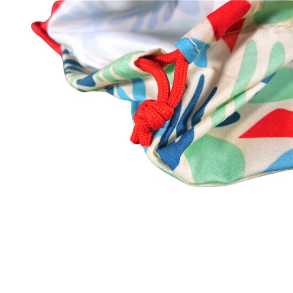 IPSY Force of Nature Drawstring Pouch (8 x 10) & Makeup Bag (5.5 x 7.5”) NIP - Picture 2 of 3